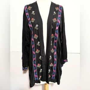 Tigerlily Amalia Embroidered  boho Carnigan Kimono top size M black